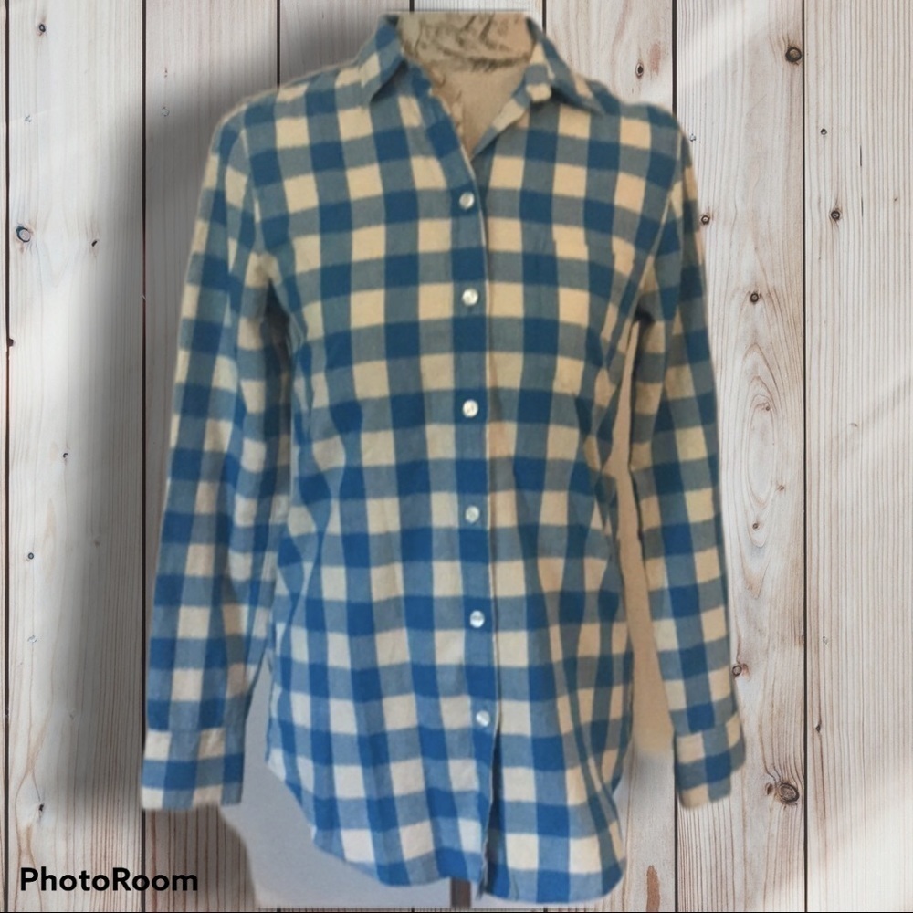 𝅺*J. Crew Blue Check Button Top XS
